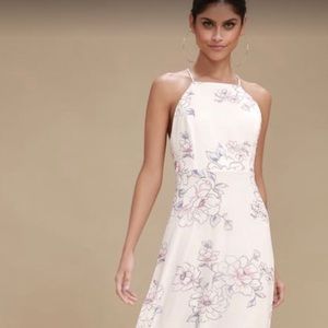 Vestido largo blanco floral de Lulus